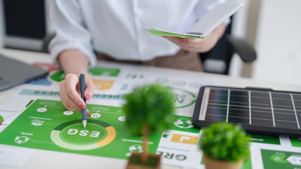 Dukungan Transformasi Berbasis ESG